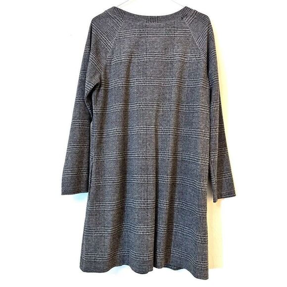 NWOT Max Studio Plaid Crew Neck Long Sleeve Shift Dress Gray Medium - Picture 3 of 4